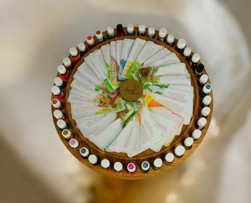 Young Living Buddys Cards & Oils